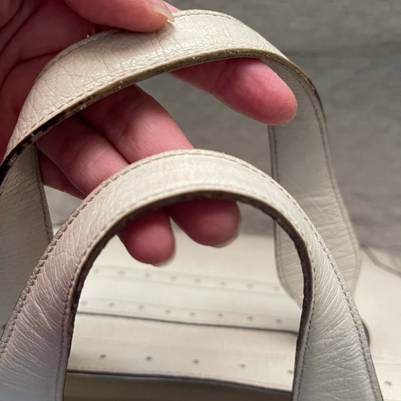 Bean Pole Handbag - Picture 6 of 9